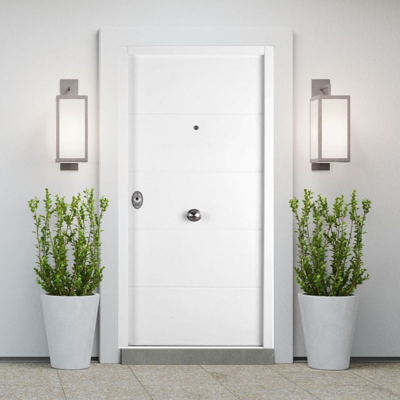 puerta-acorazada-blanca-lucerna-exterior-1f8423d0